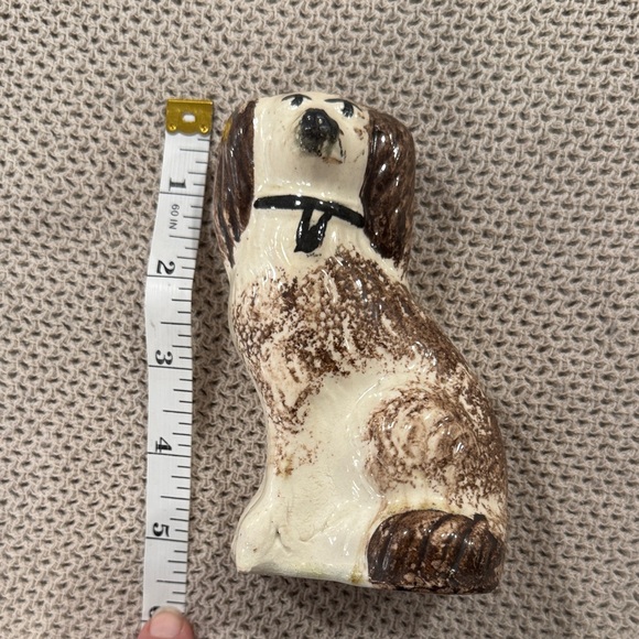 Staffordshire style spaniel dog figurine - Picture 9 of 9